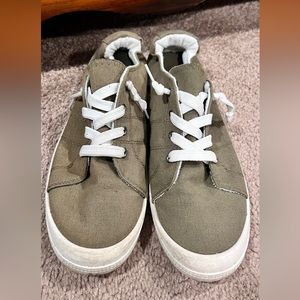 Slip on shoes